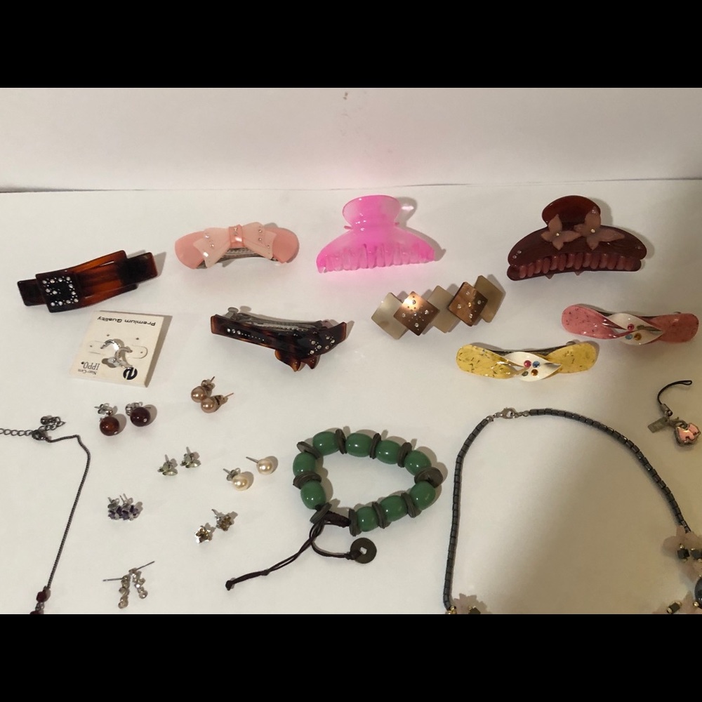 Jewelry Bundle - Picture 6 of 7